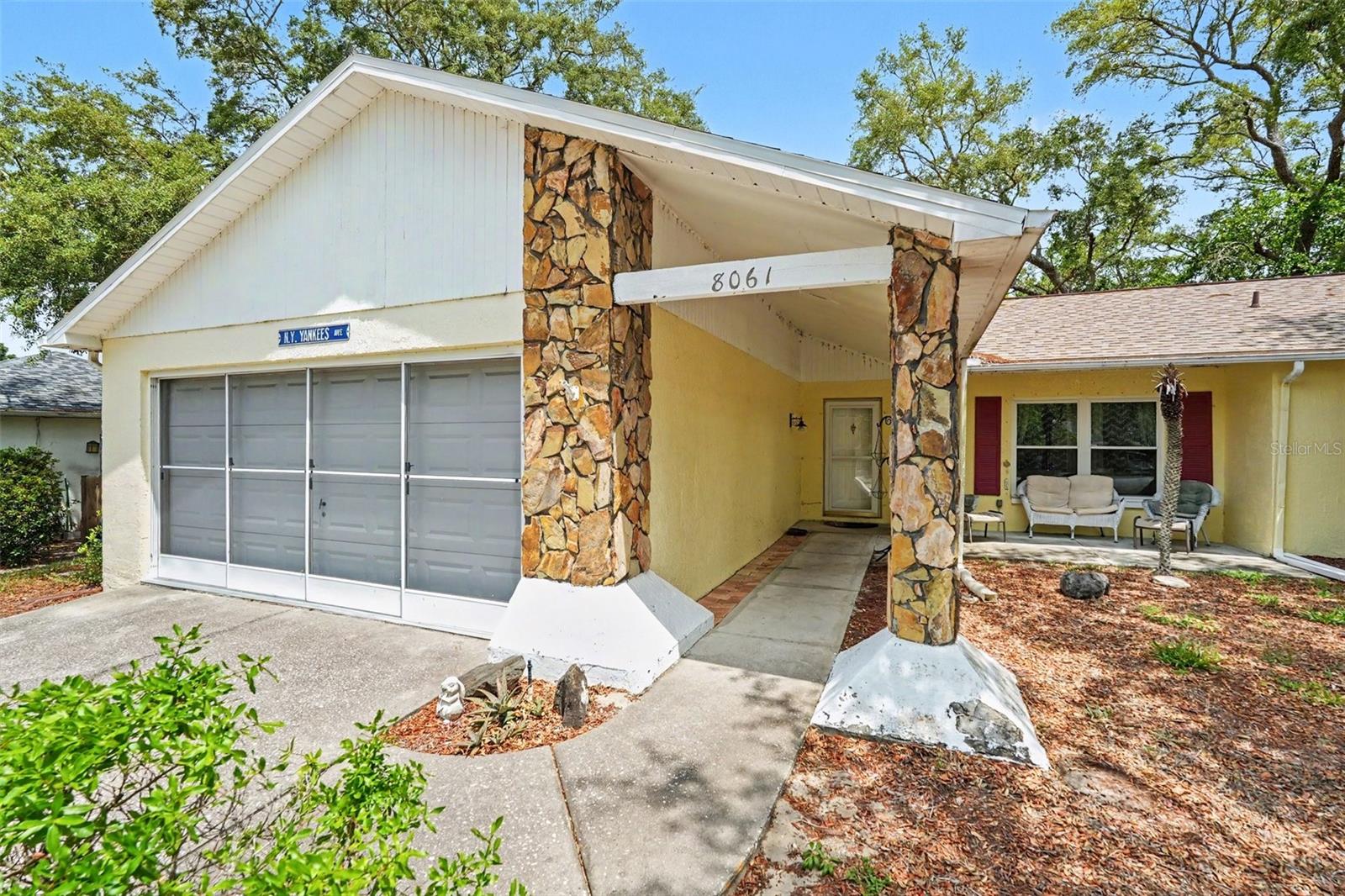 FOREST OAKS - Residential