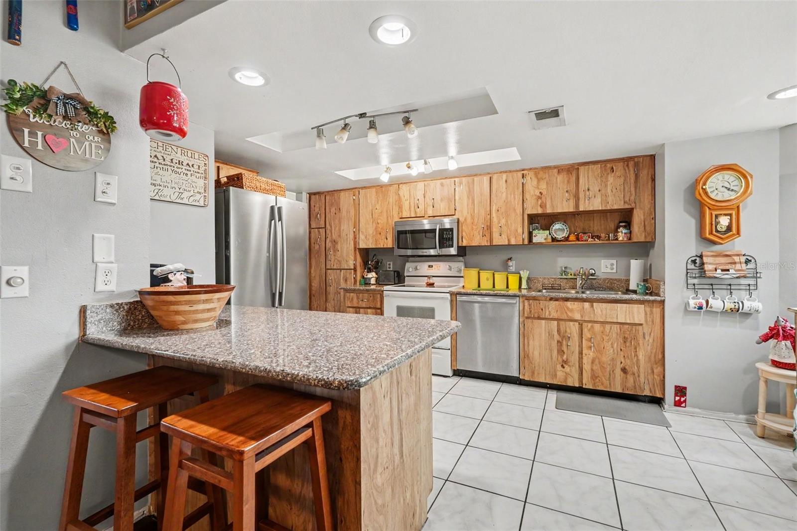 FOREST OAKS - Residential