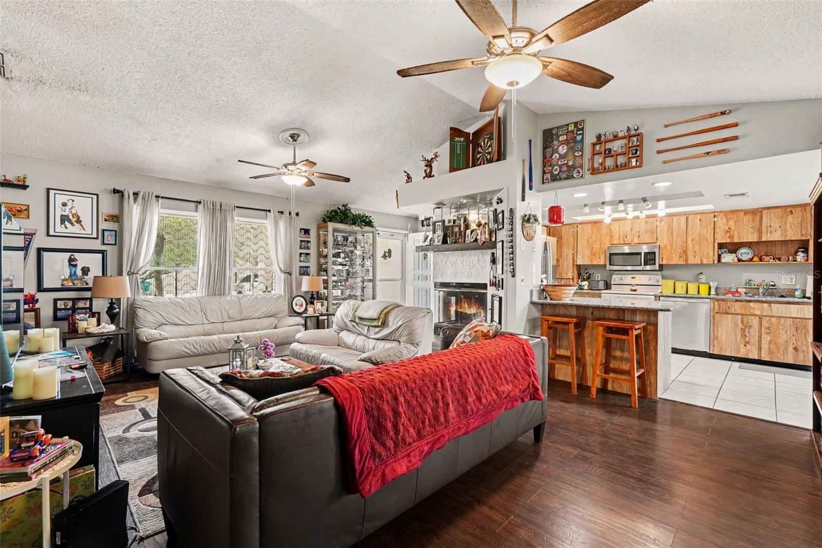 FOREST OAKS - Residential