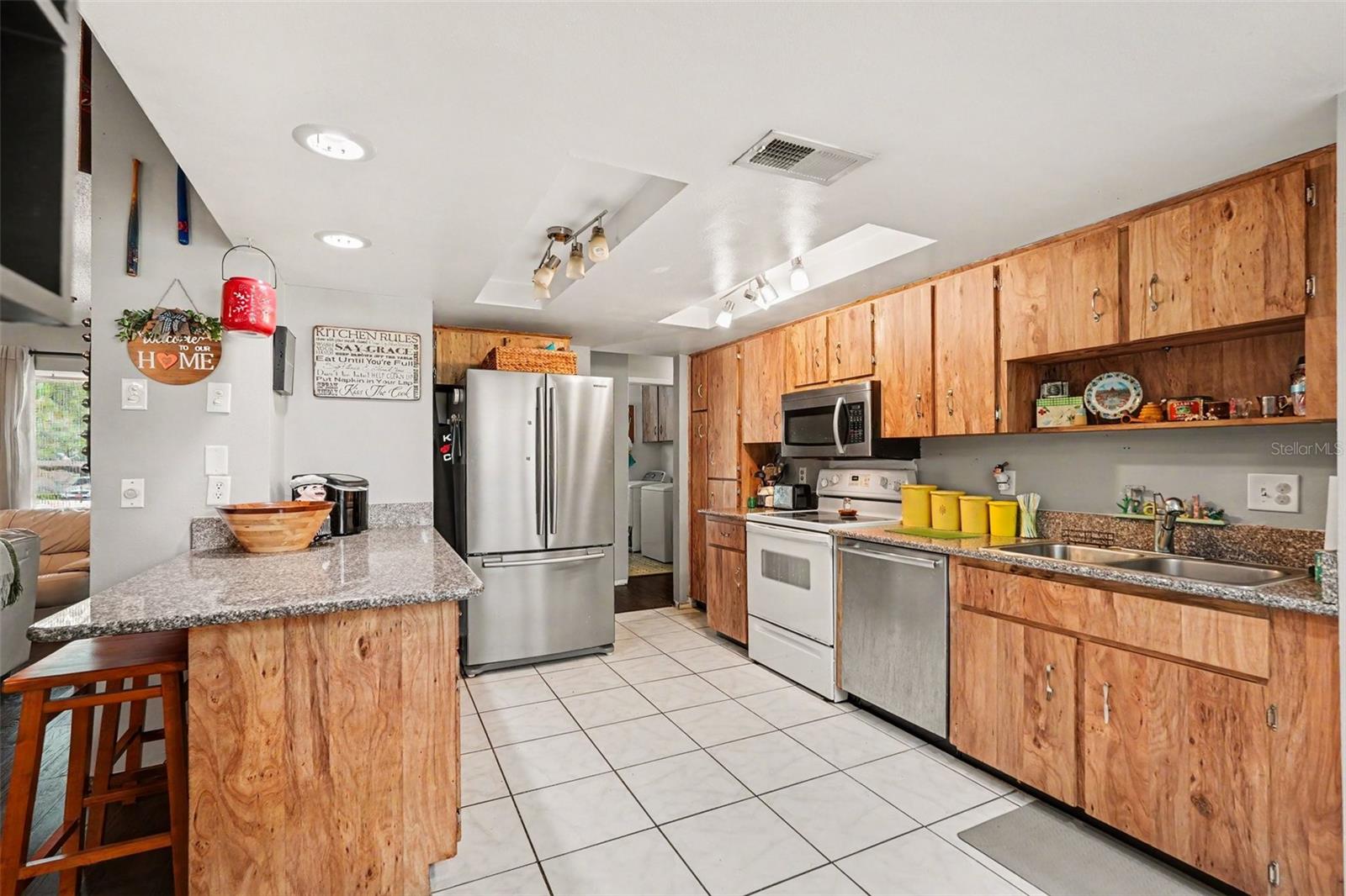 FOREST OAKS - Residential