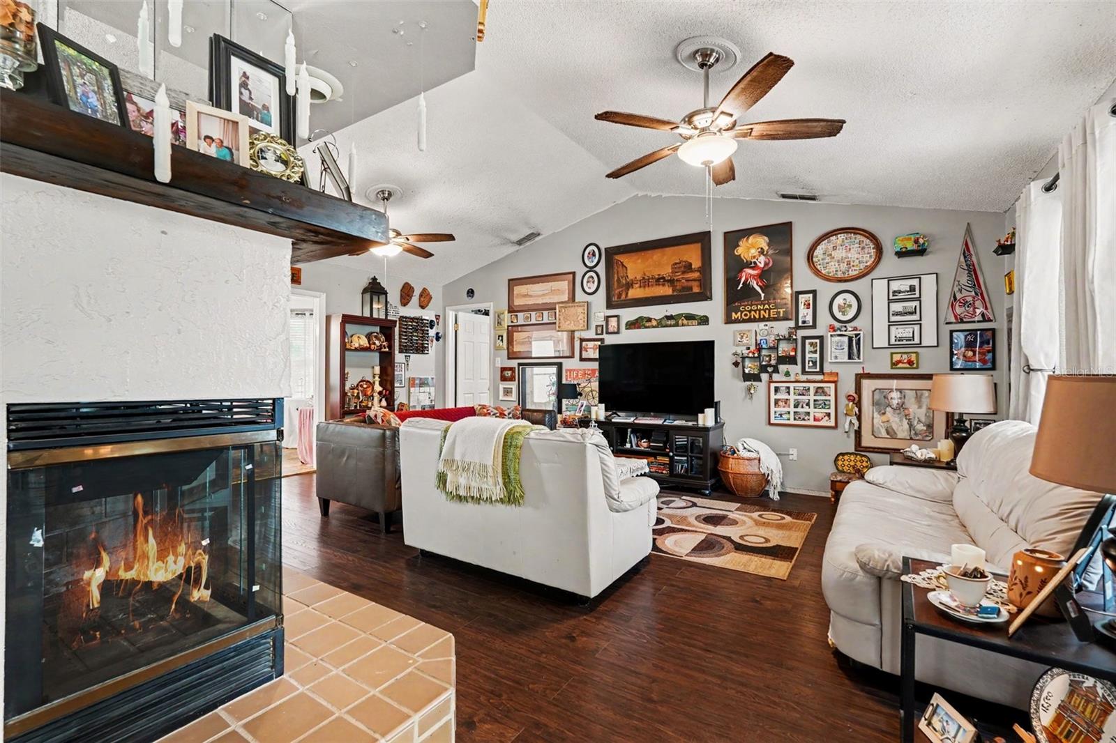 FOREST OAKS - Residential