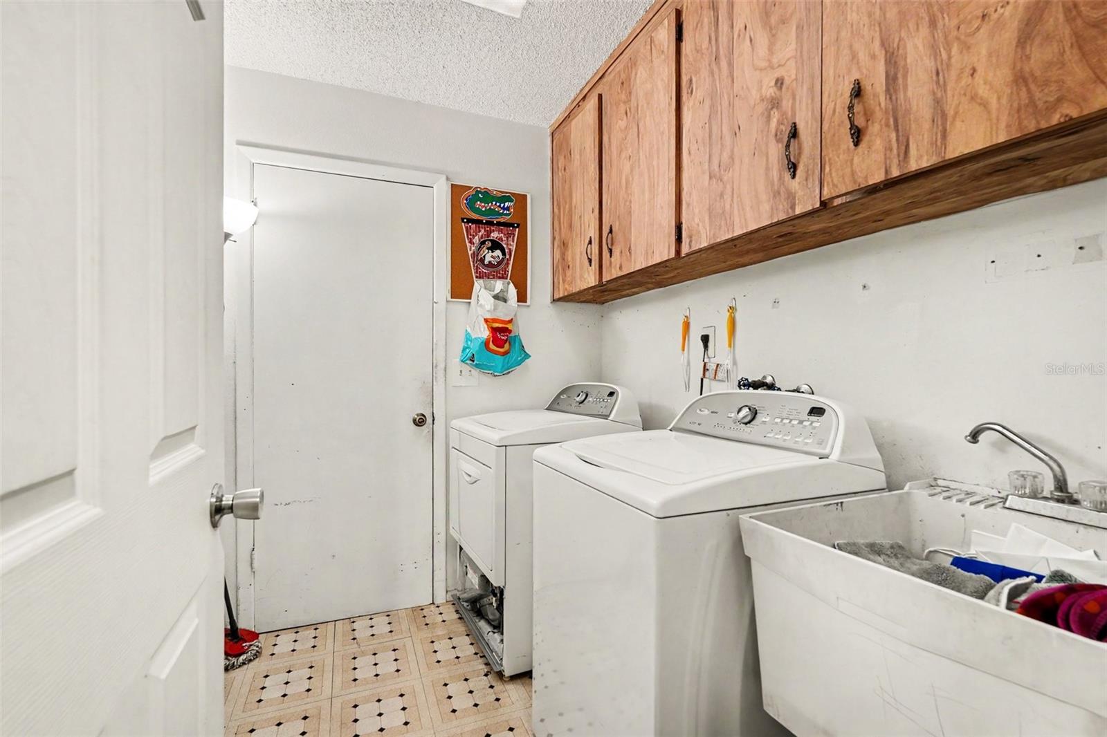 FOREST OAKS - Residential