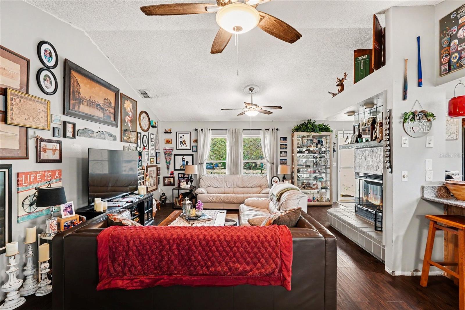 FOREST OAKS - Residential