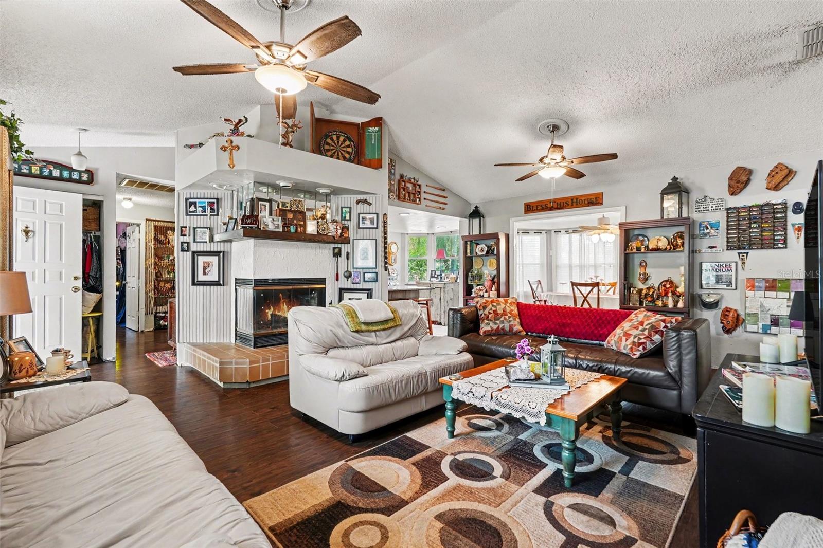 FOREST OAKS - Residential