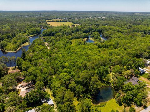 A home in DUNNELLON