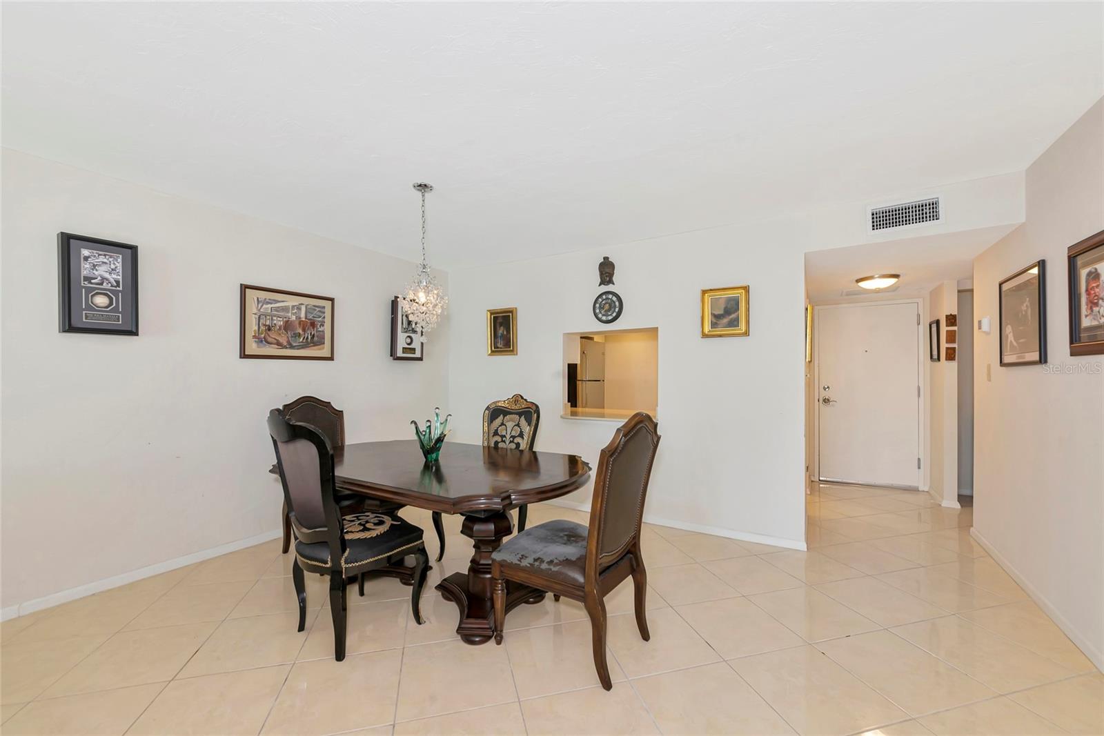 DOLPHIN TOWER - Residential