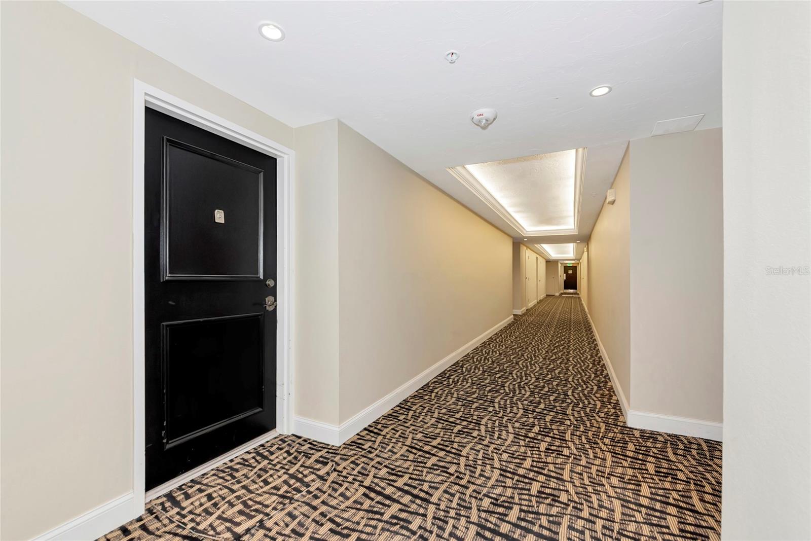 DOLPHIN TOWER - Residential