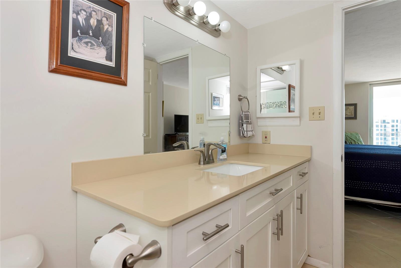 DOLPHIN TOWER - Residential