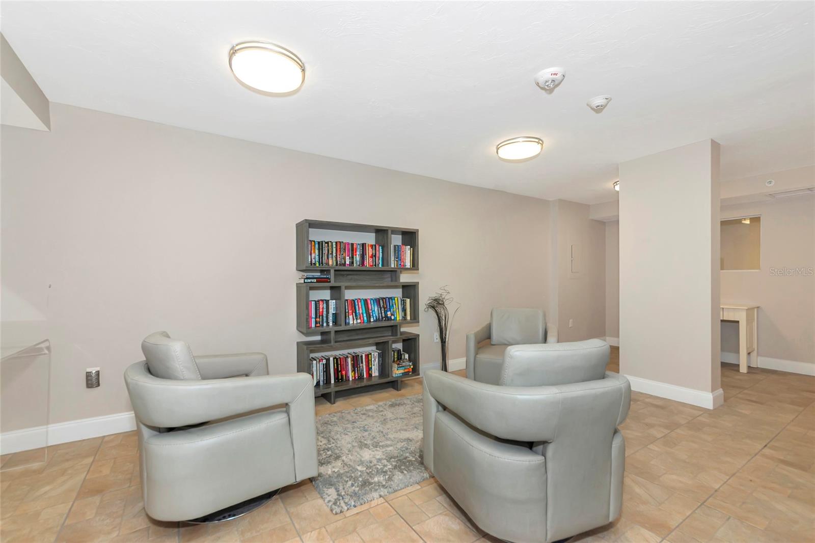 DOLPHIN TOWER - Residential