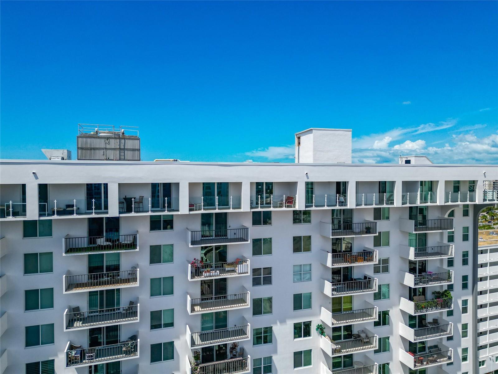 DOLPHIN TOWER - Residential