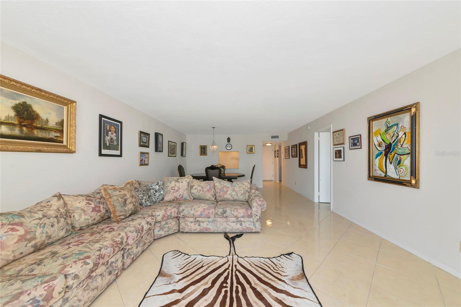 DOLPHIN TOWER - Residential