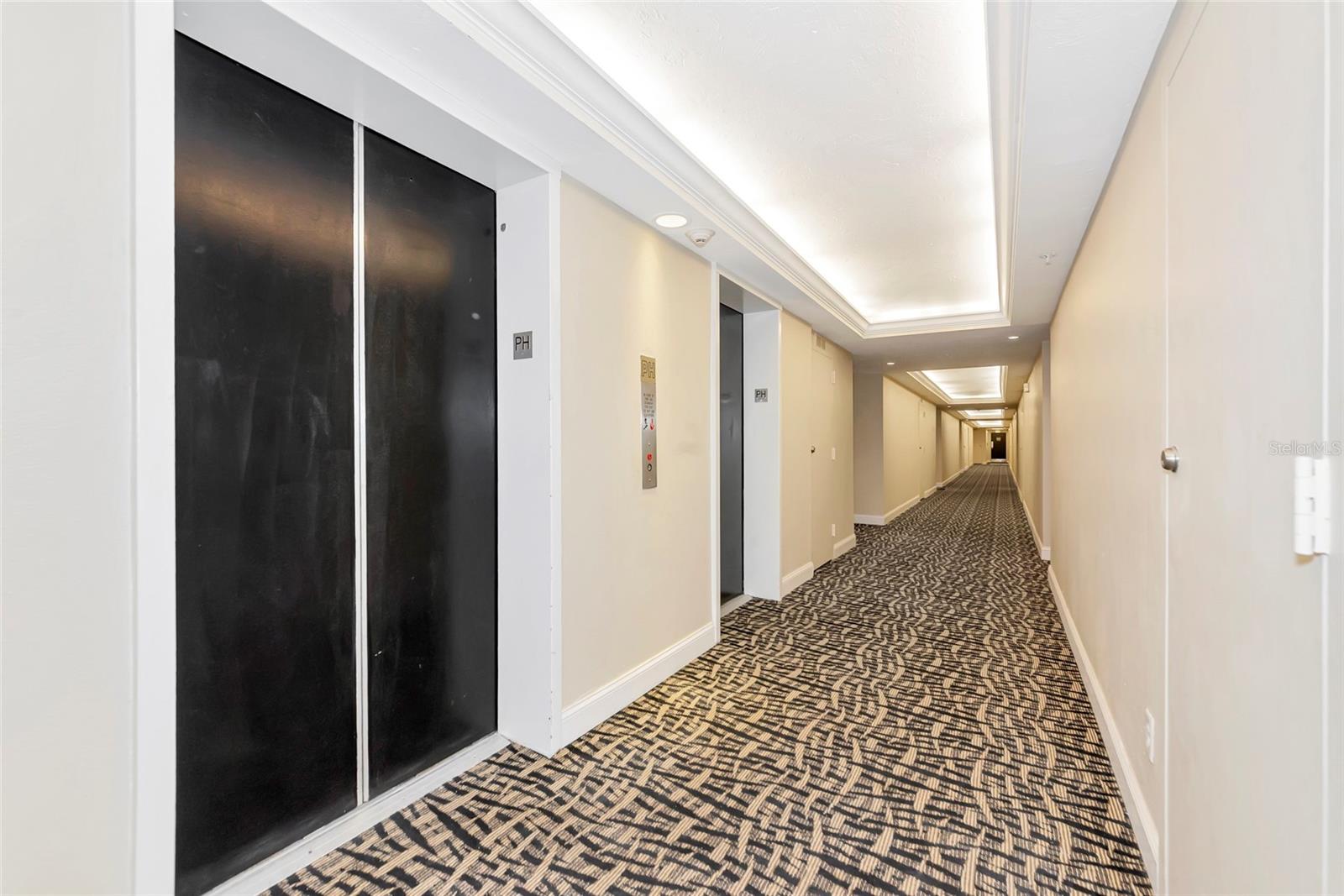 DOLPHIN TOWER - Residential