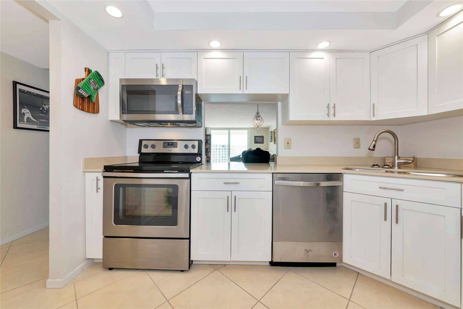 DOLPHIN TOWER - Residential