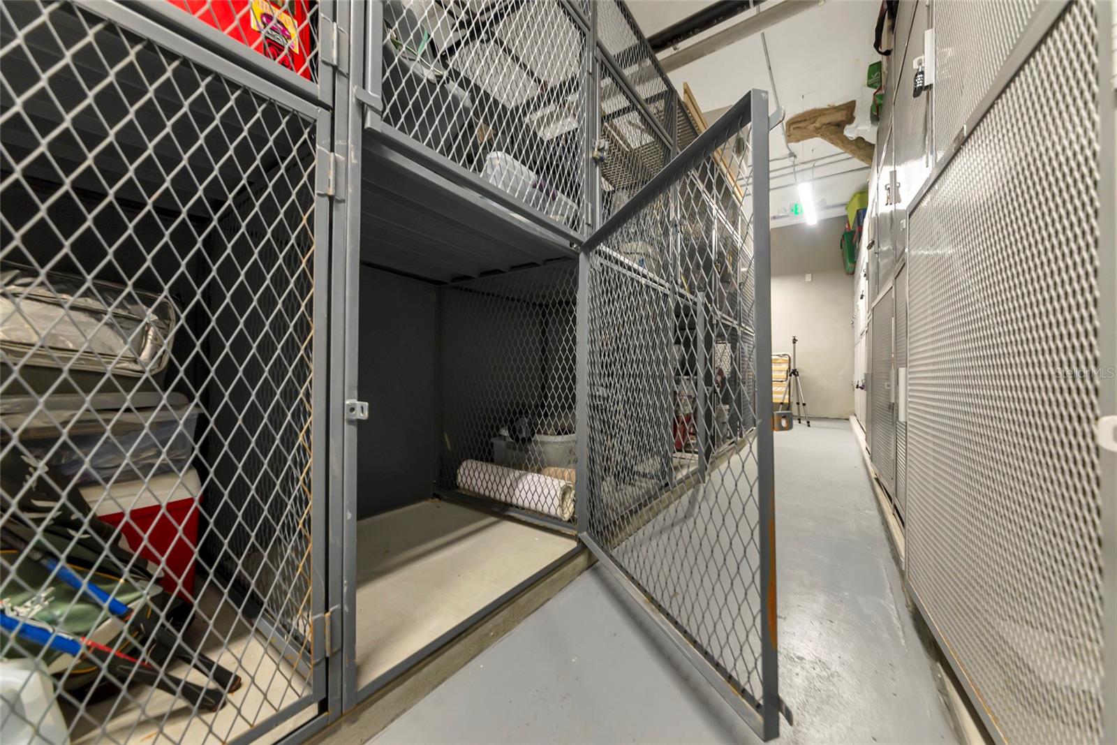 DOLPHIN TOWER - Residential