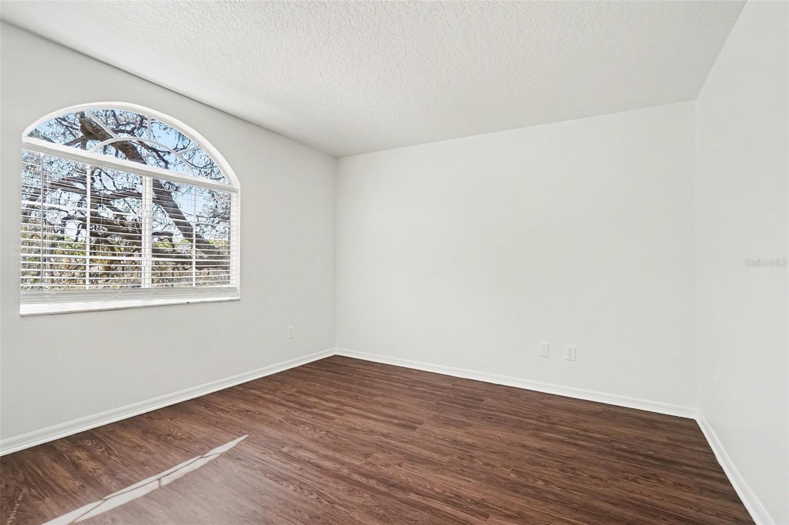 PRAIRIE LAKE VILLAGE PH 04 - Residential