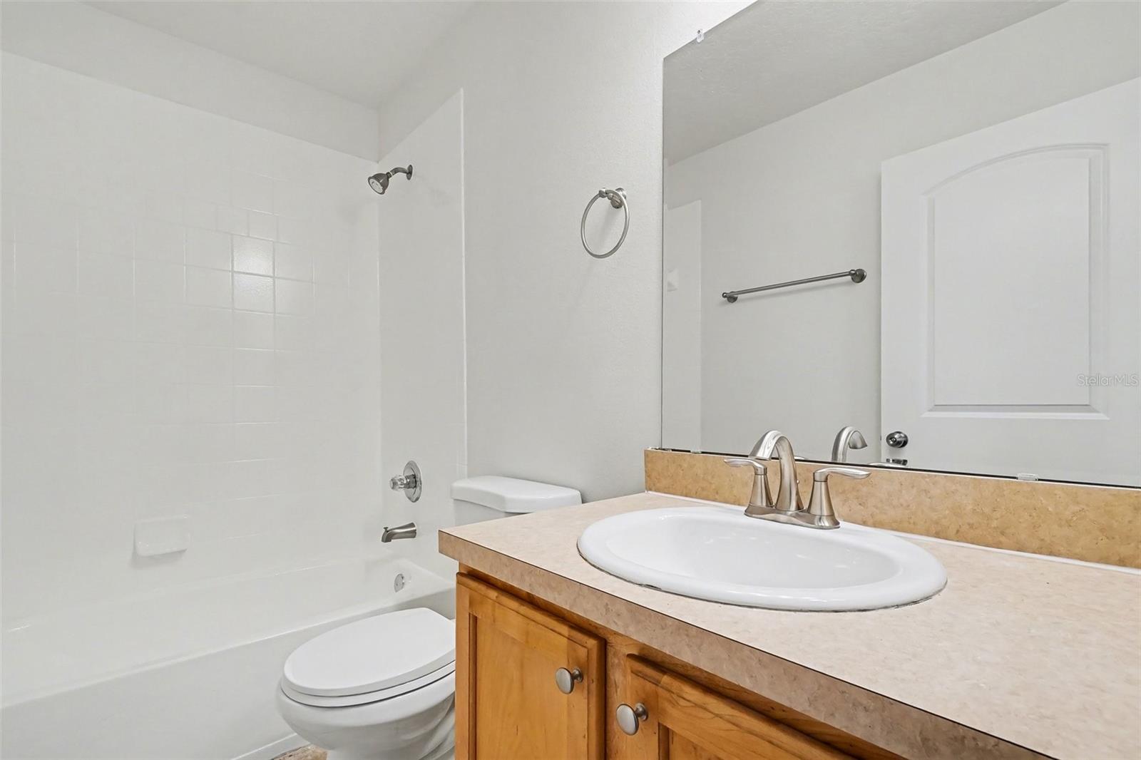 PRAIRIE LAKE VILLAGE PH 04 - Residential