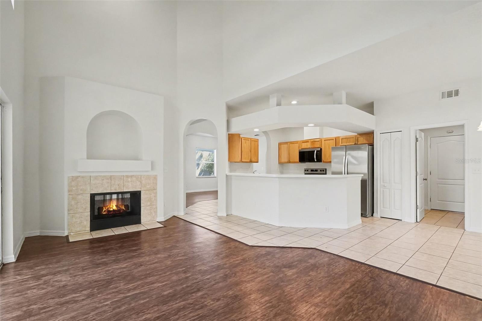 PRAIRIE LAKE VILLAGE PH 04 - Residential