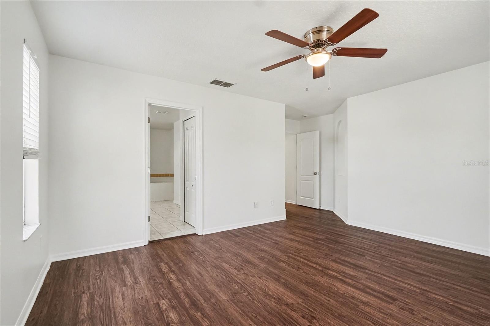 PRAIRIE LAKE VILLAGE PH 04 - Residential