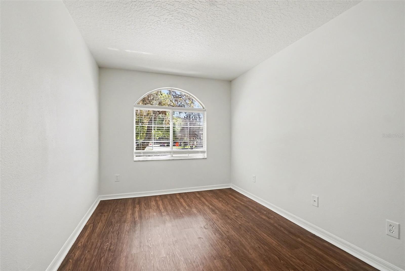 PRAIRIE LAKE VILLAGE PH 04 - Residential