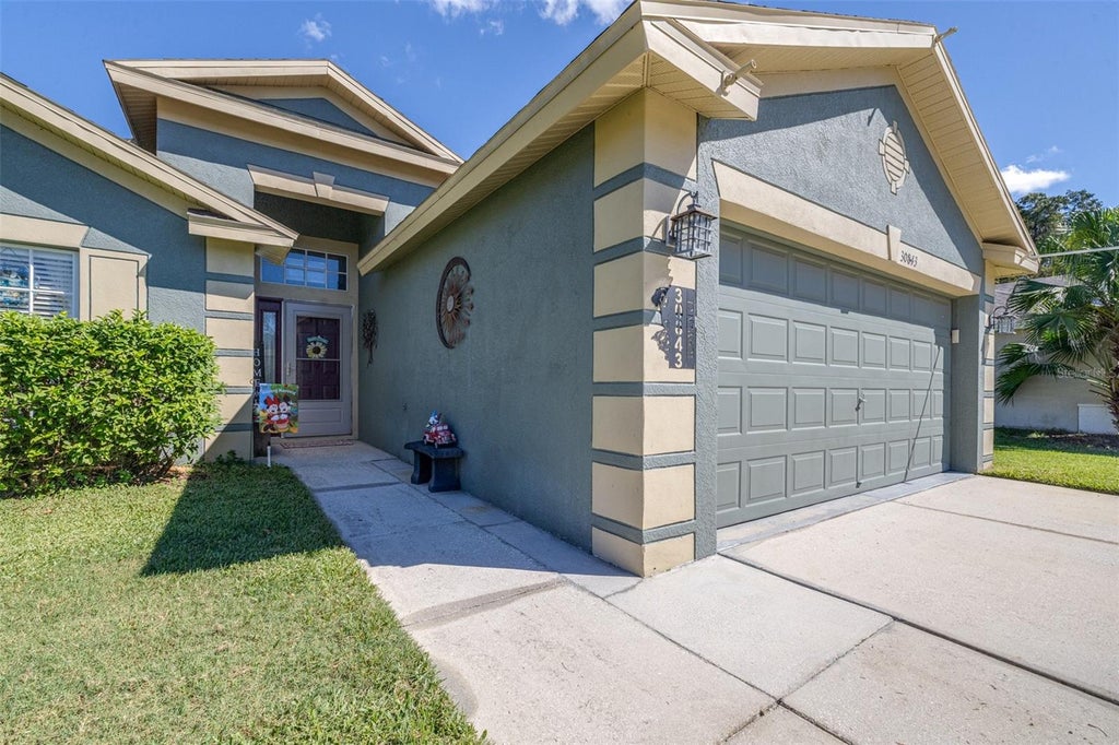 Photo of 30843 Luhman Court, Wesley Chapel, FL 33543 (MLS # L4965872)