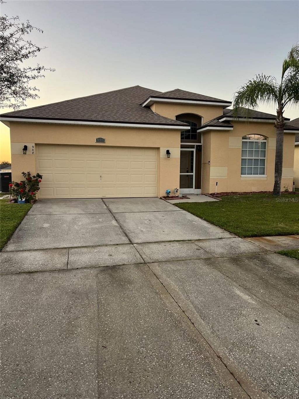 Photo of 948 Hacienda Circle, Kissimmee, FL 34741 (MLS # S5146282)