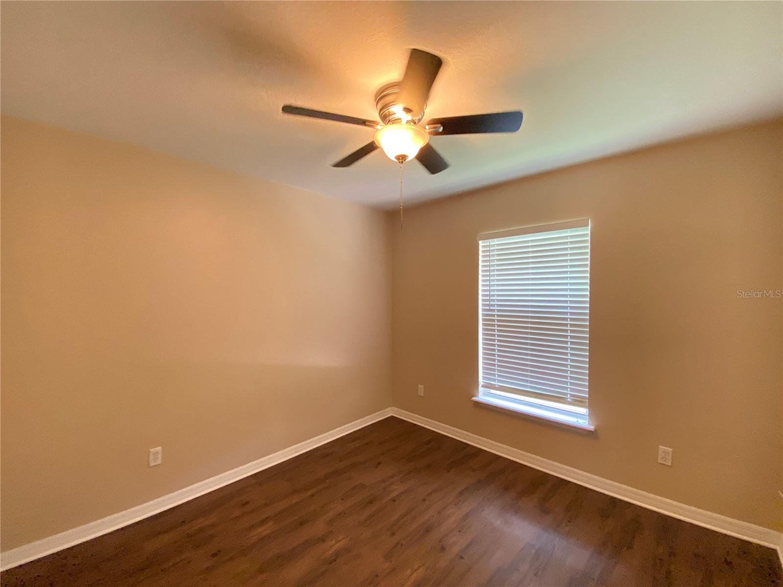 SILVER SPGS SHORES UN 19 - Residential Lease