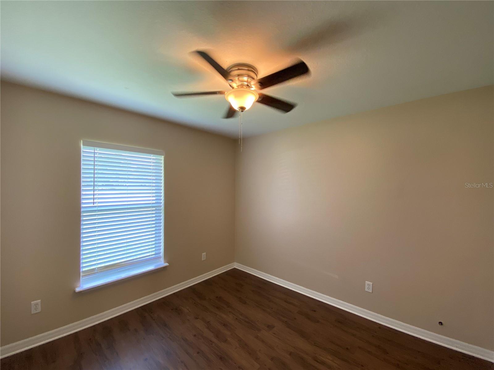 SILVER SPGS SHORES UN 19 - Residential Lease