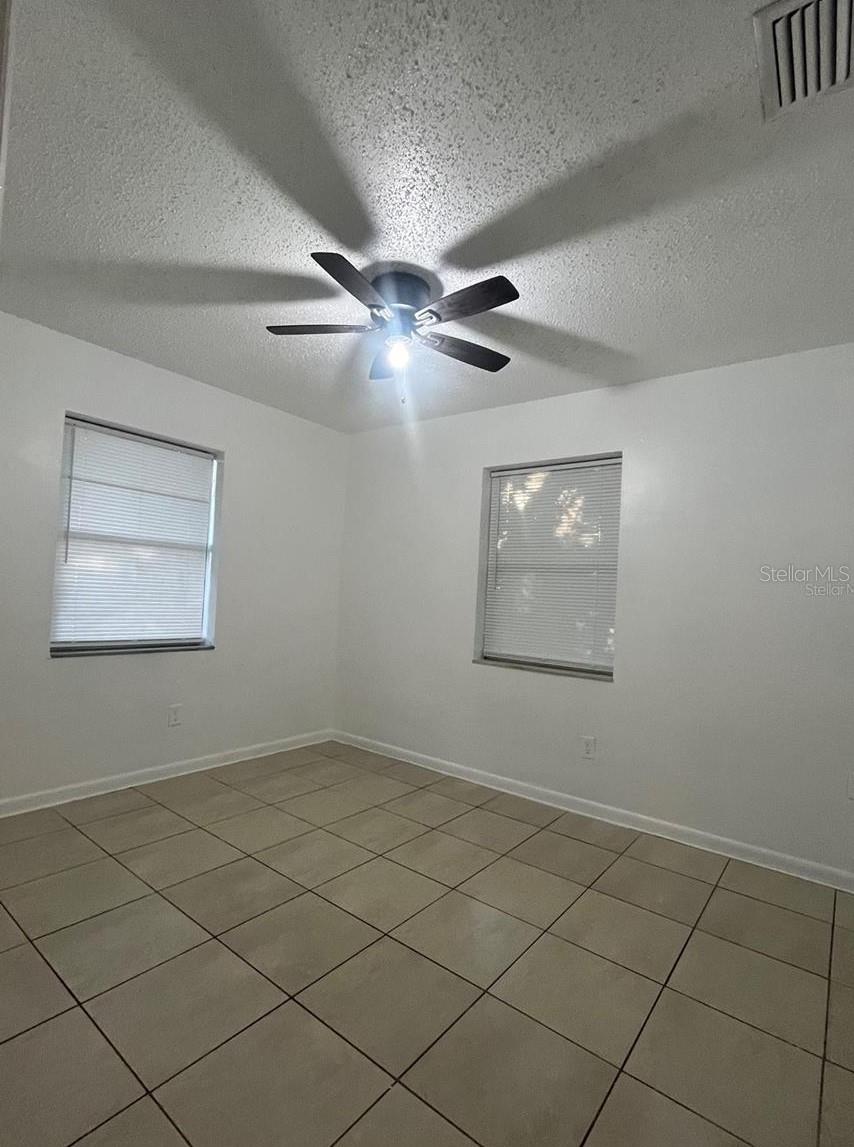 DELTONA LAKES UNIT 28 - Residential Lease