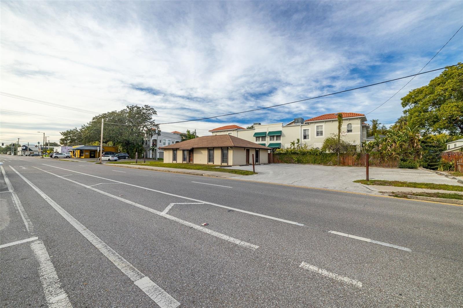 Come and seize this exceptional opportunity to secure a prime commercial space in the highly sought-after Hyde Park Area of South Tampa. You'll find this property directly located on Platt Street in the vibrant SOHO District, 2 blocks East of South Howard Ave, 2 blocks south of Kennedy Blvd, minutes to Downtown Tampa, Hyde Park Village, Bayshore Blvd, 275, and the Crosstown Expressway. The area boasts a thriving environment with a constant influx of foot and car traffic with high visibility and large signage.
This property is currently configured as an office but is zoned for Commercial General use, offering multiple possibilities. Move into your new office or transform this space into a boutique, art studio, fitness studio, salon, spa, etc. The possibilities are endless! The existing office layout features a spacious reception area, 4 large private offices, 1 conference area, an employee break room/kitchen, 2 bathrooms, outdoor gated storage, and 10 parking spaces.
Opportunities to acquire commercial properties on Platt Street are rare. Now is your chance to secure this perfectly situated office or explore exciting redevelopment possibilities.