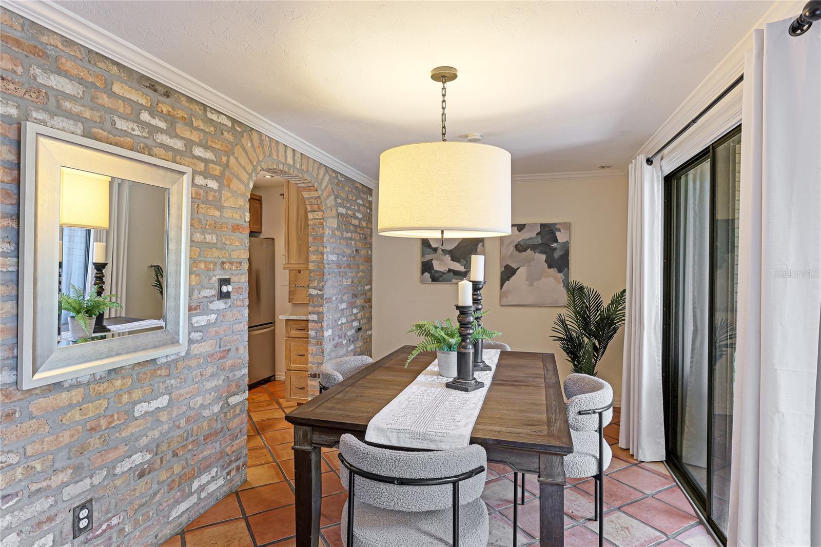 SANDY COVE - Residential Lease