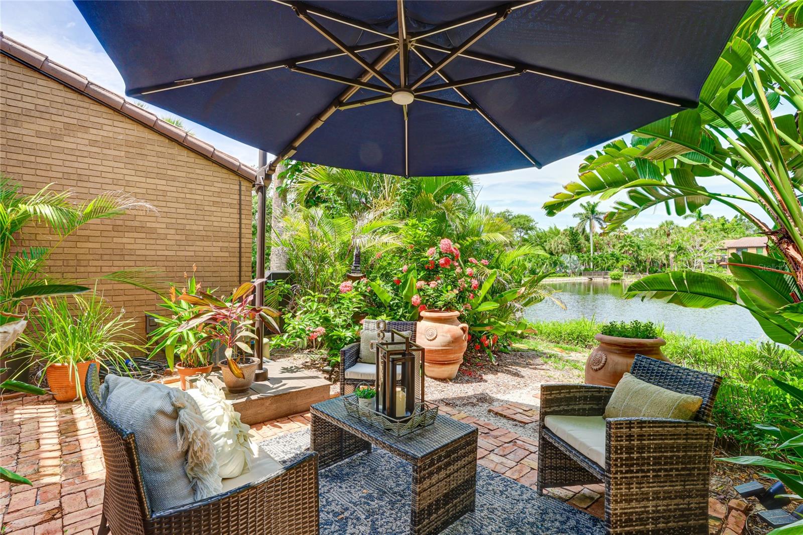 SANDY COVE - Residential Lease