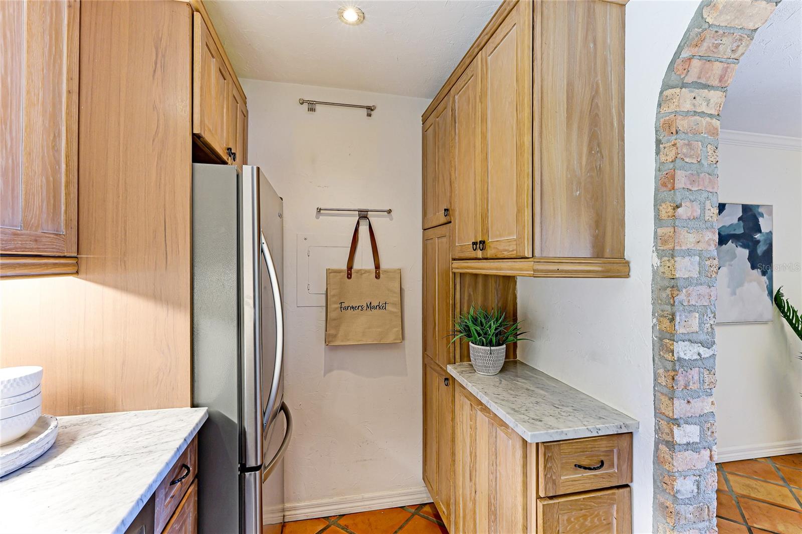 SANDY COVE - Residential Lease
