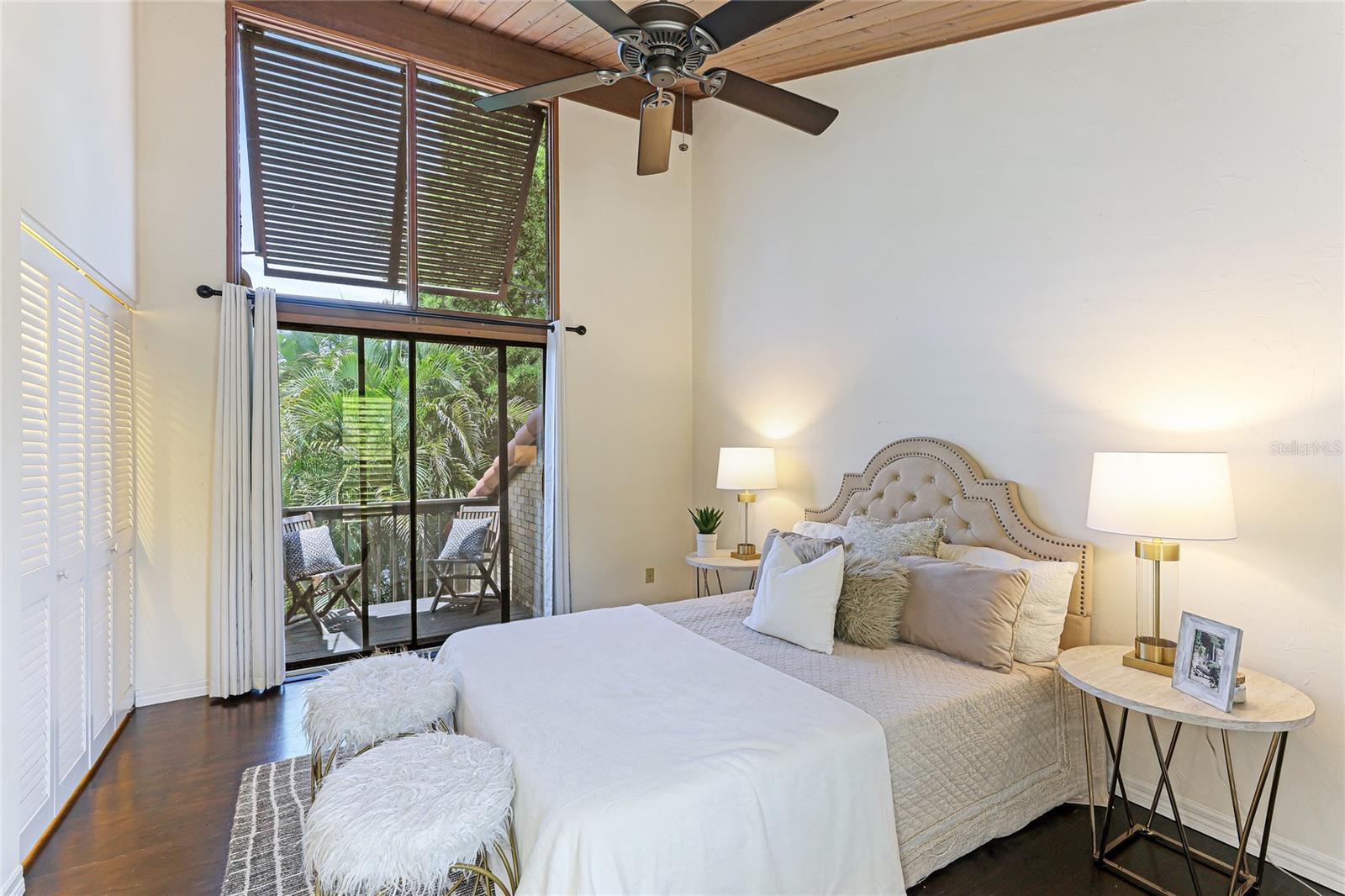 SANDY COVE - Residential Lease