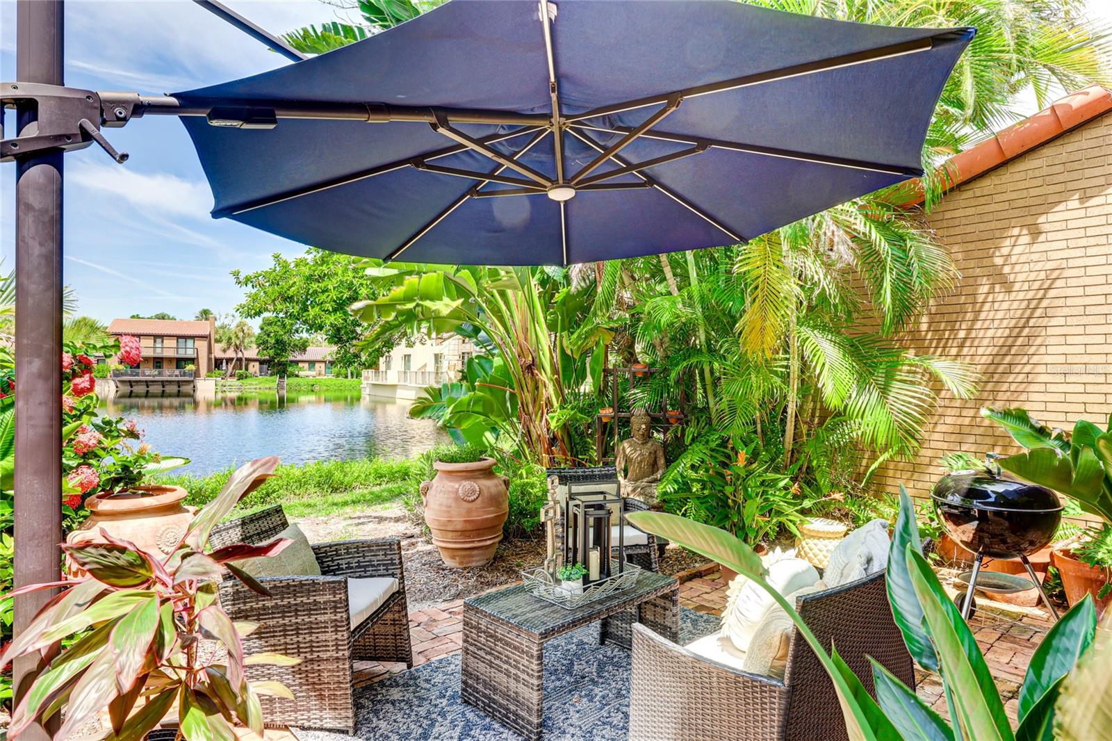 SANDY COVE - Residential Lease