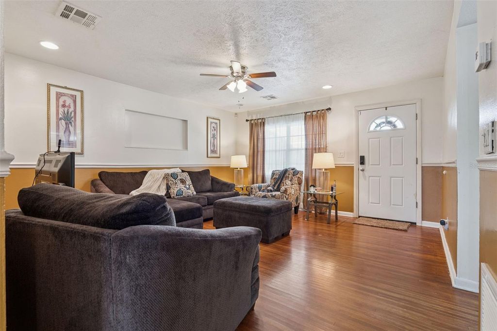 Photo of 7801 Arabian Place, Orlando, FL 32818 (MLS # O6374328)