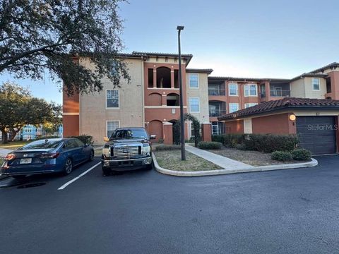 Photo of 5560 Metrowest Boulevard #201, Orlando, FL 32811 (MLS # O6384629)