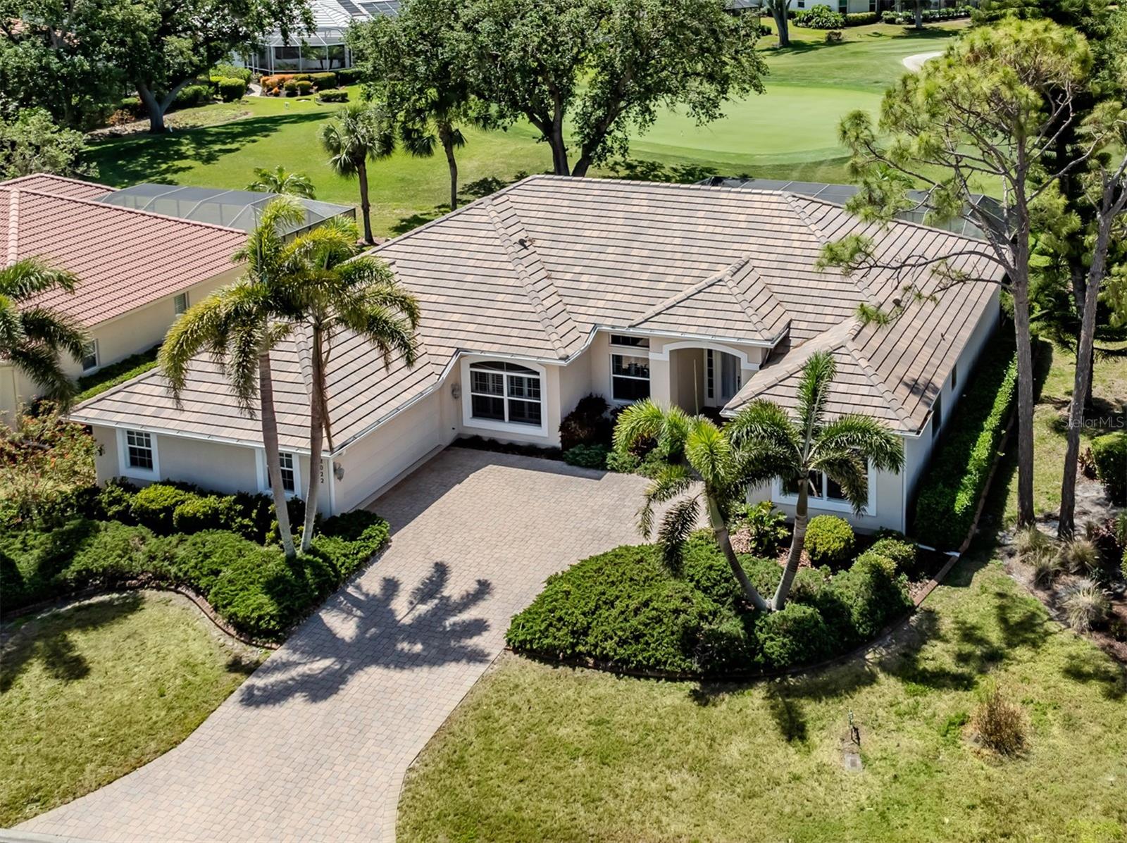 CALUSA LAKES - Residential