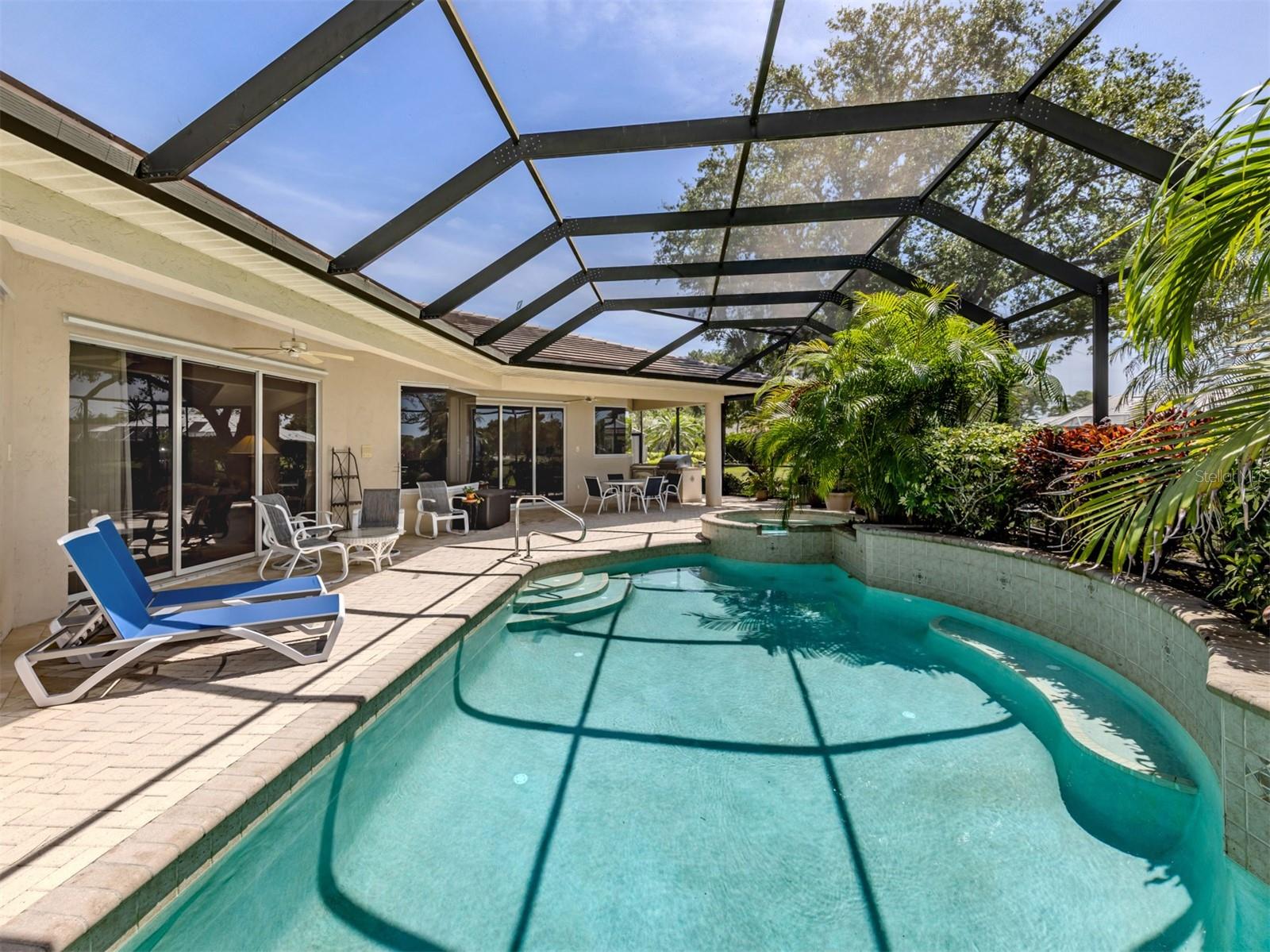 CALUSA LAKES - Residential