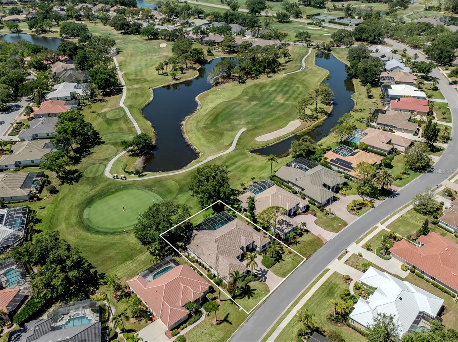 CALUSA LAKES - Residential
