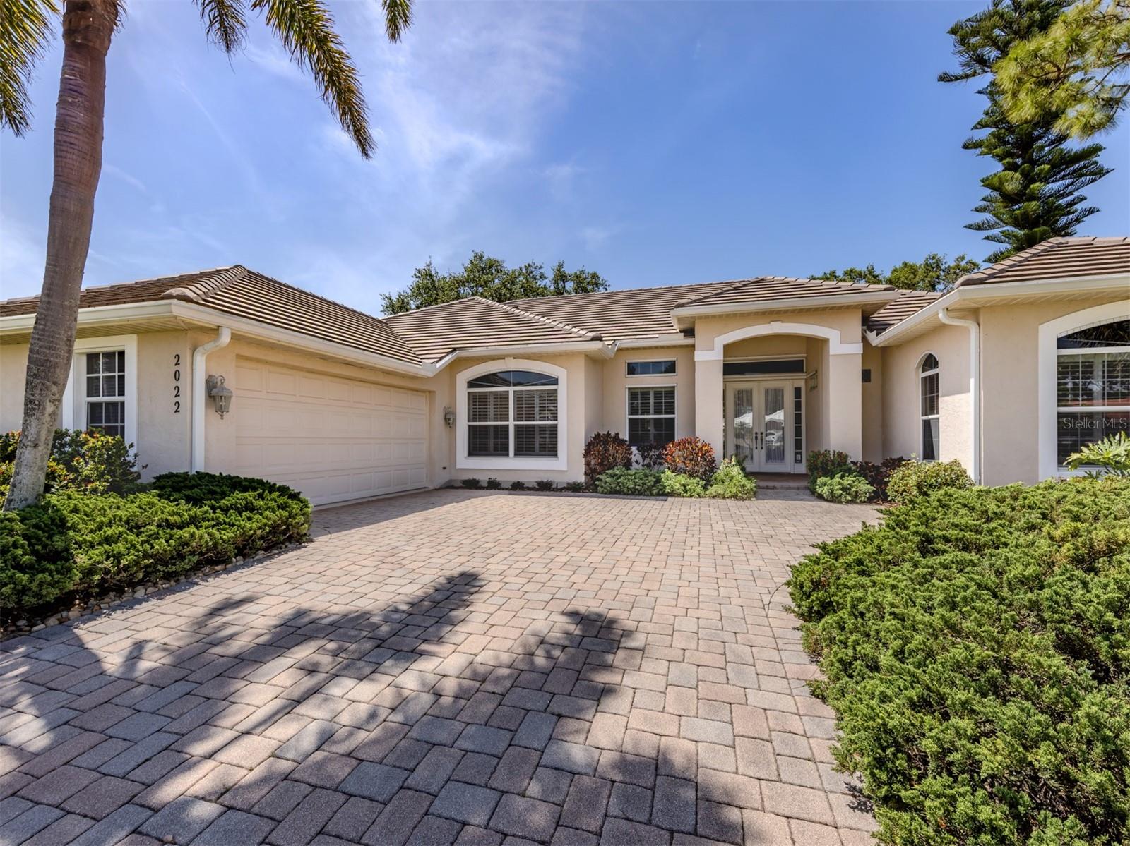 2022 CALUSA LAKES BLVD