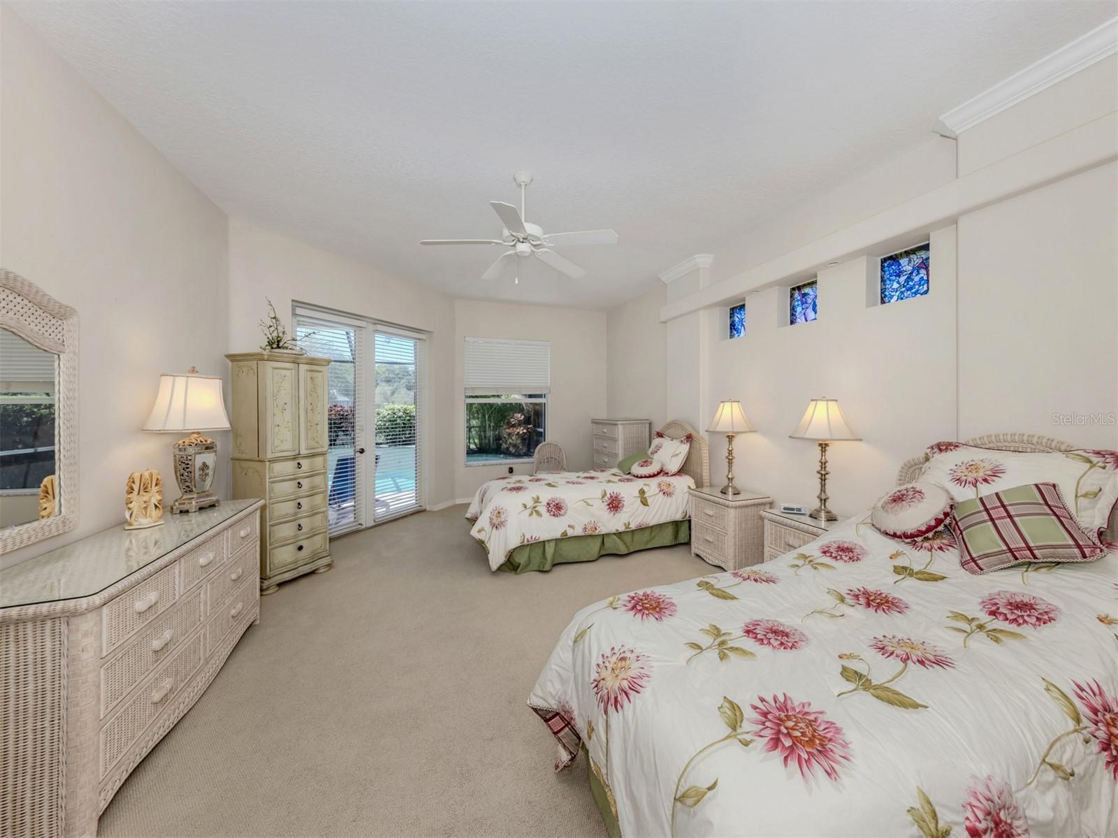 CALUSA LAKES - Residential
