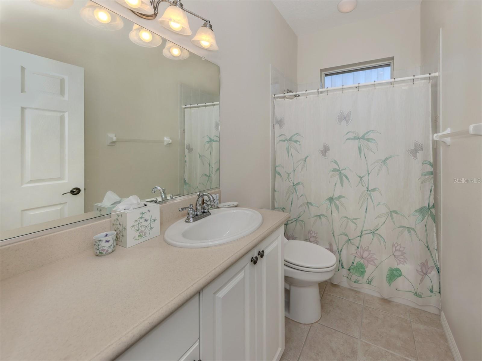 CALUSA LAKES - Residential