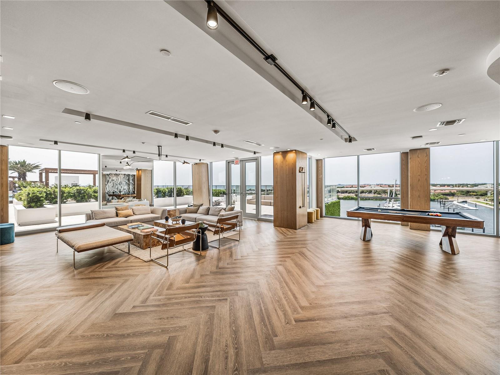 MARINA POINTE - Residential