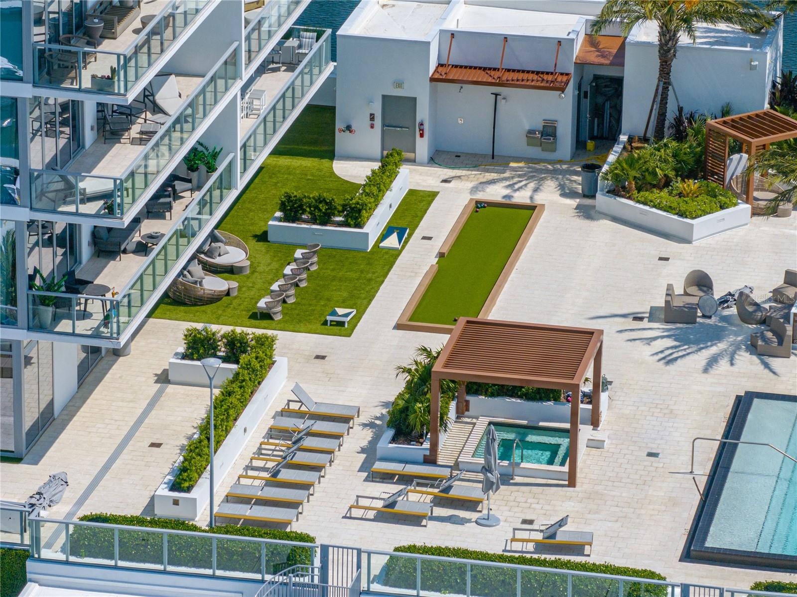 MARINA POINTE - Residential