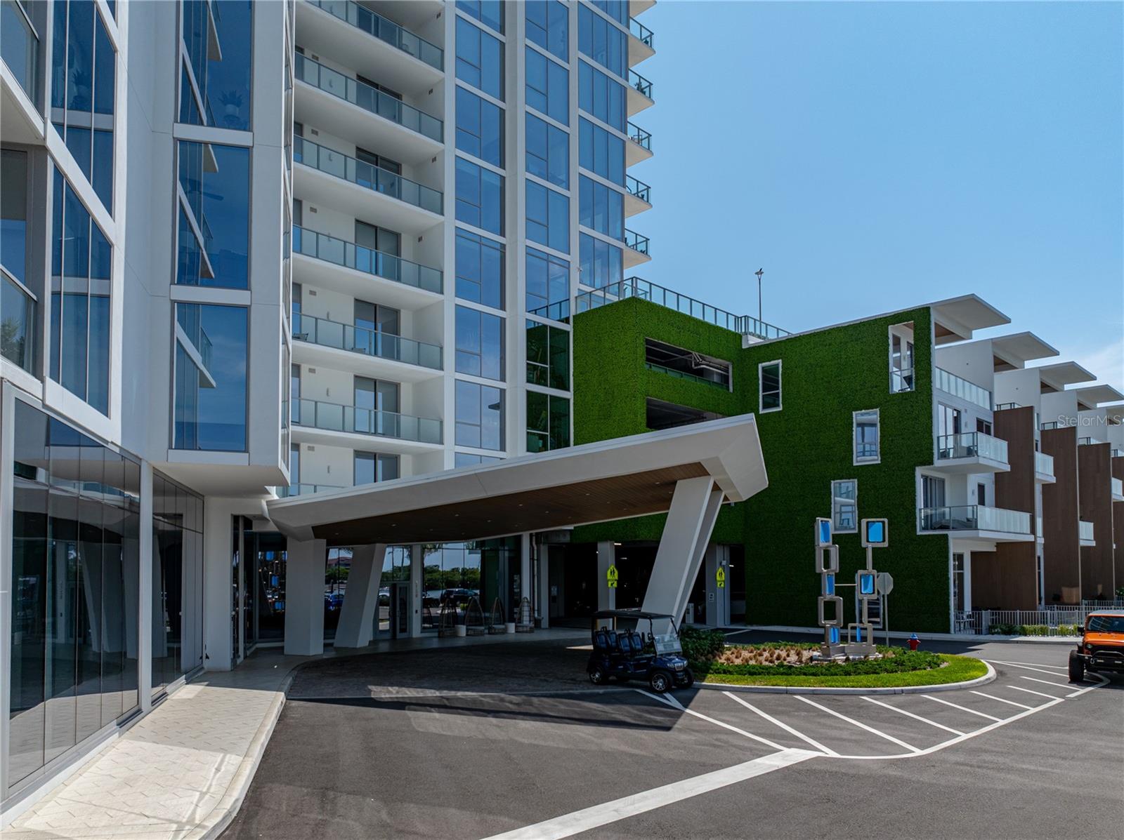 MARINA POINTE - Residential