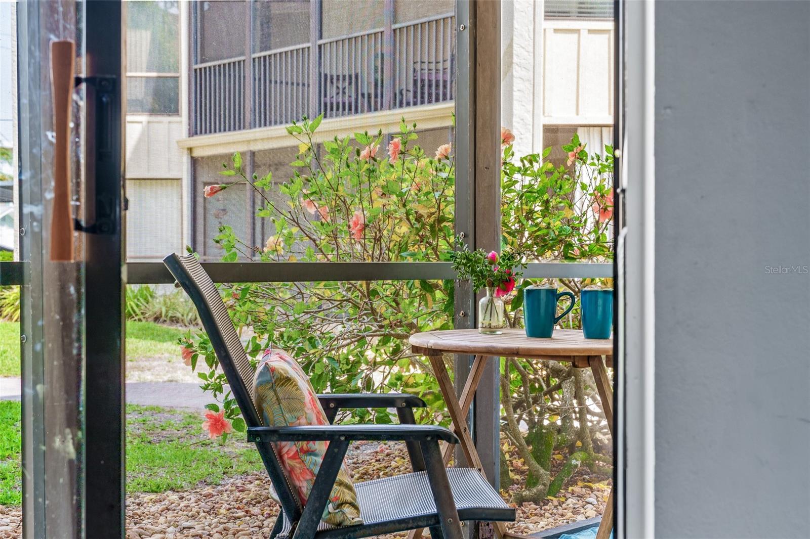 BAY OAKS - Residential