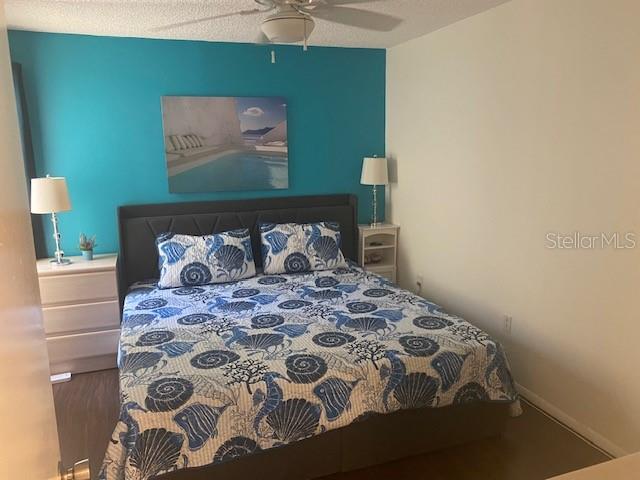 BAY OAKS - Residential