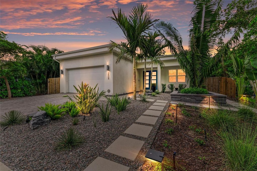Photo of 2524 Arlington Street, Sarasota, FL 34239 (MLS # A4665559)