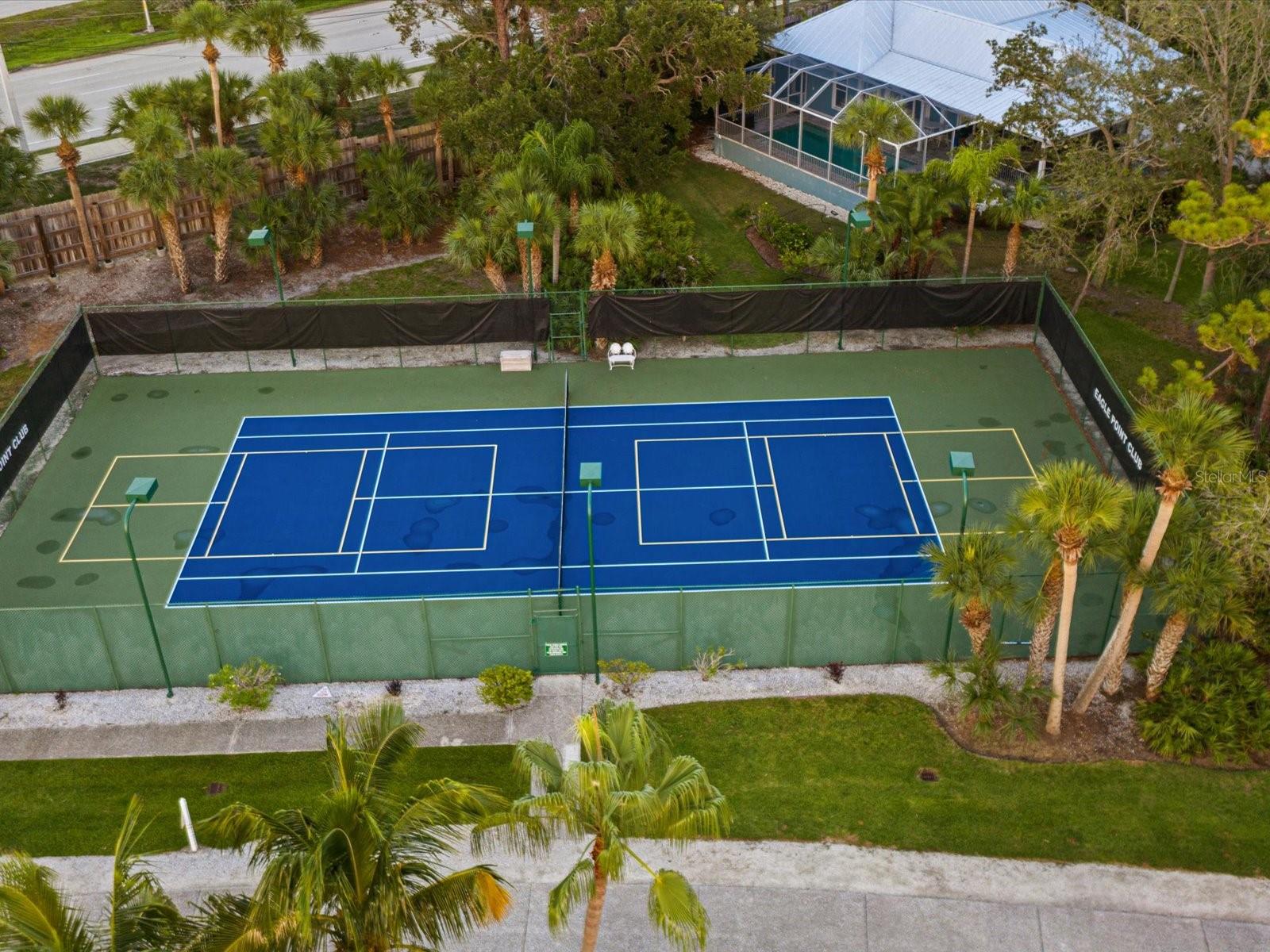 EAGLE POINT CLUB THE - Residential