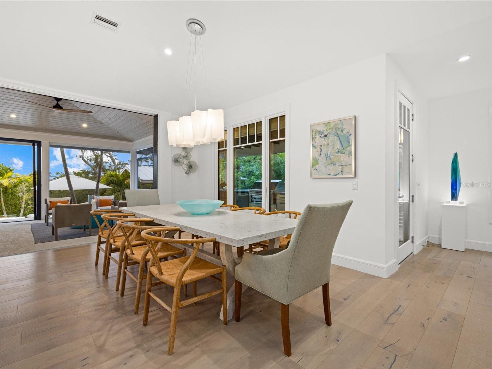 EAGLE POINT CLUB THE - Residential